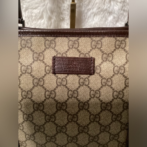 Gucci - Picture 3 of 11